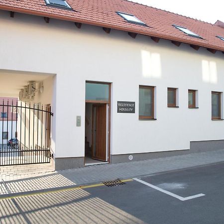Mikulov Apartments - Apartman Misa Екстериор снимка